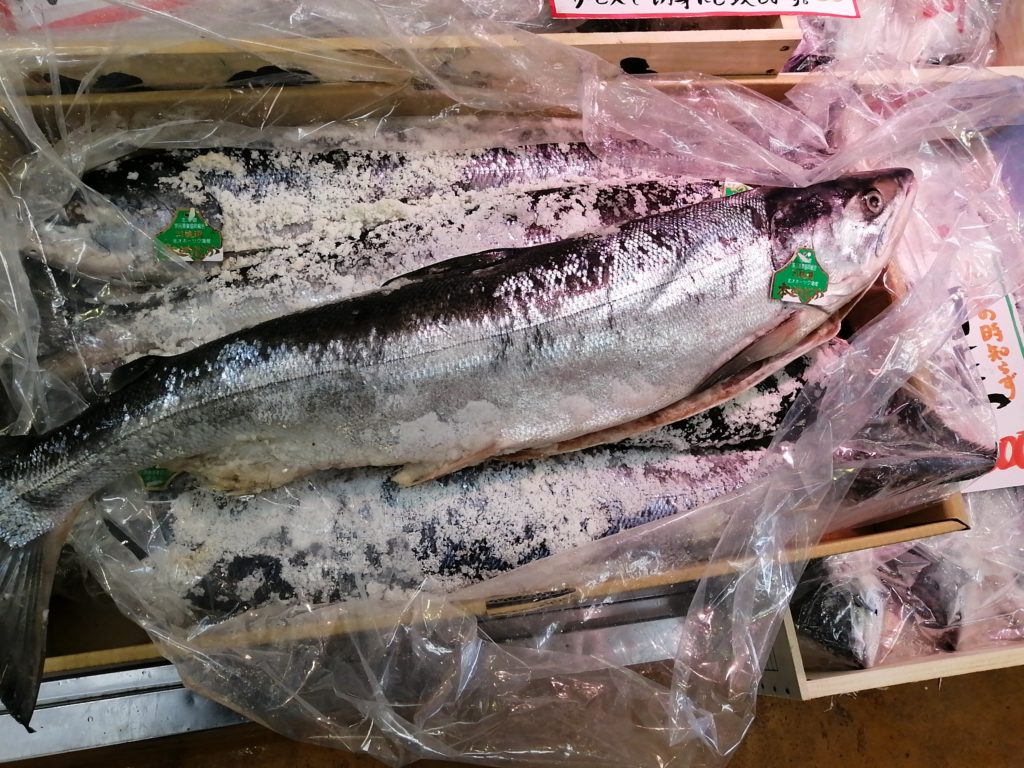 新巻鮭やサーモンのオスとメス、どちらが美味しい？
